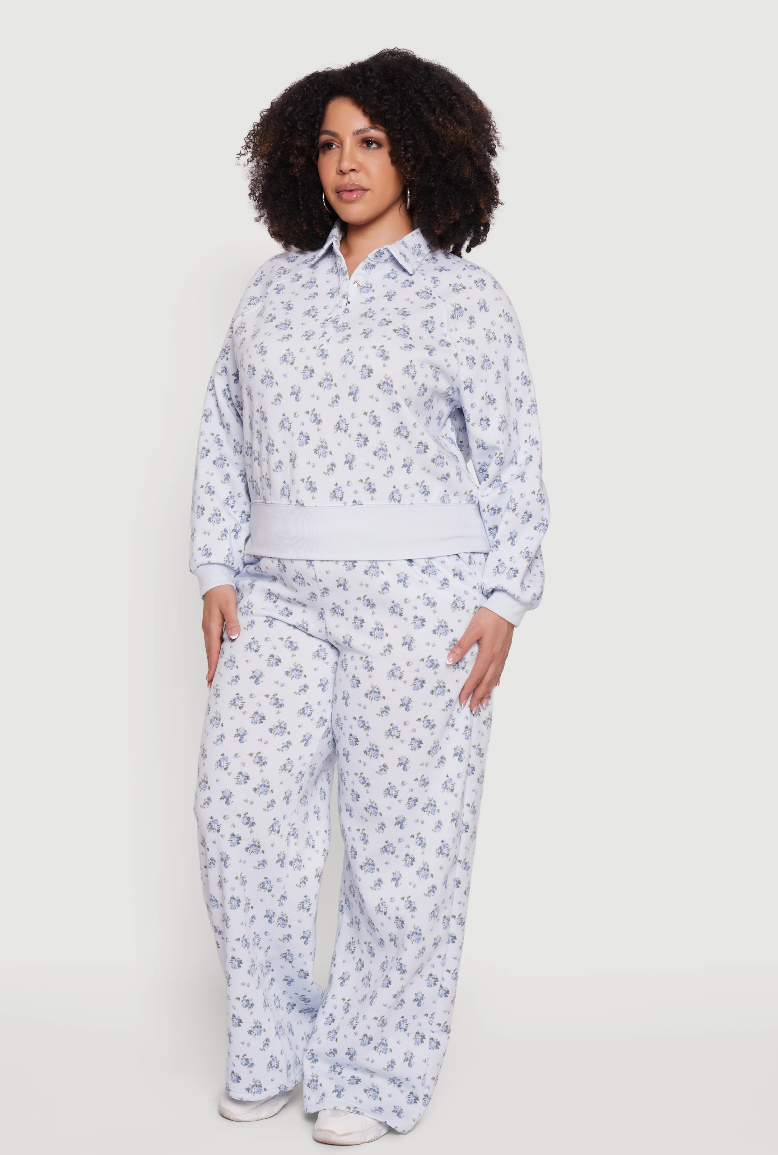 Plus Size Ditsy Floral Raglan Sleeve Sweatshirt - Image 3