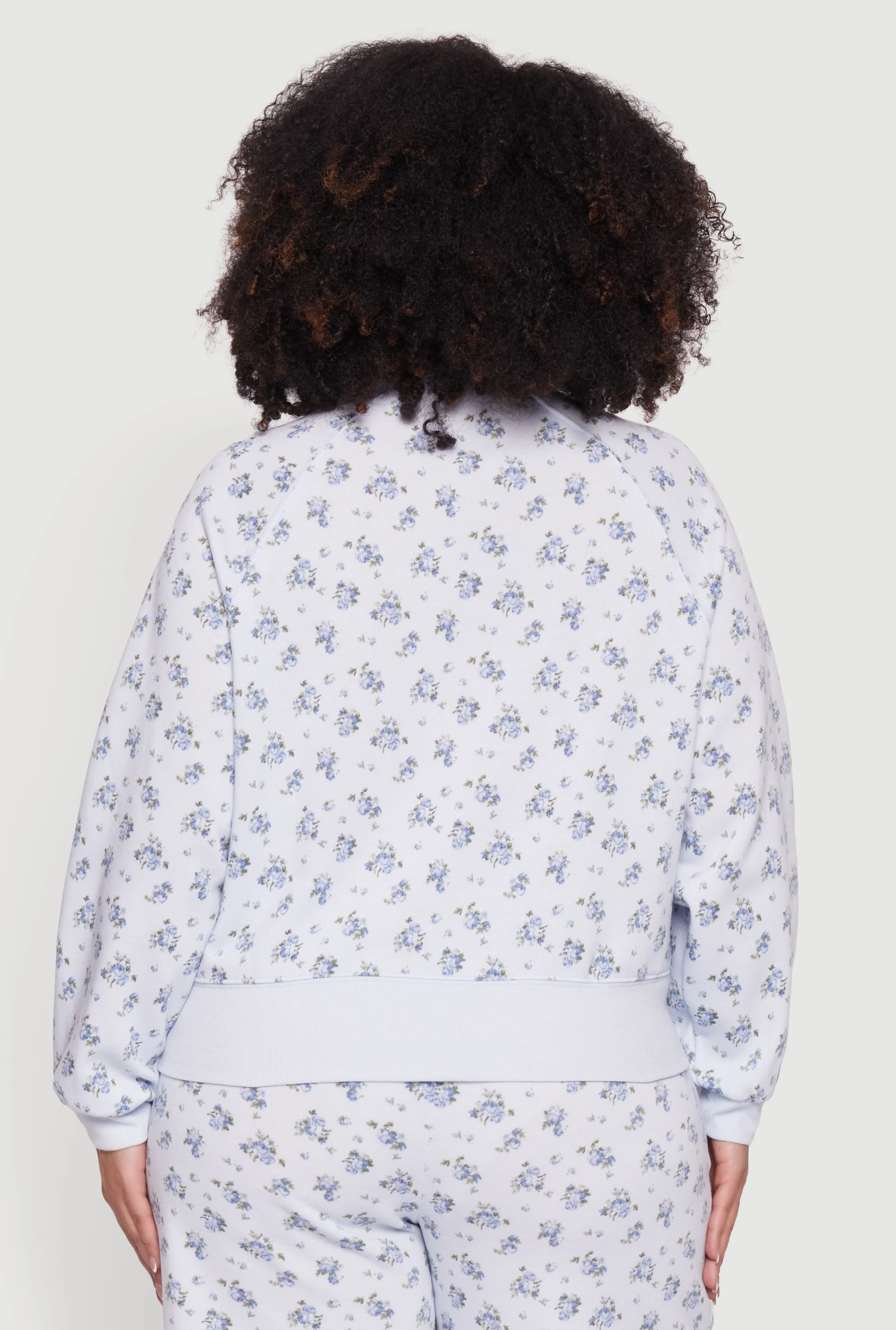 Plus Size Ditsy Floral Raglan Sleeve Sweatshirt - Image 5
