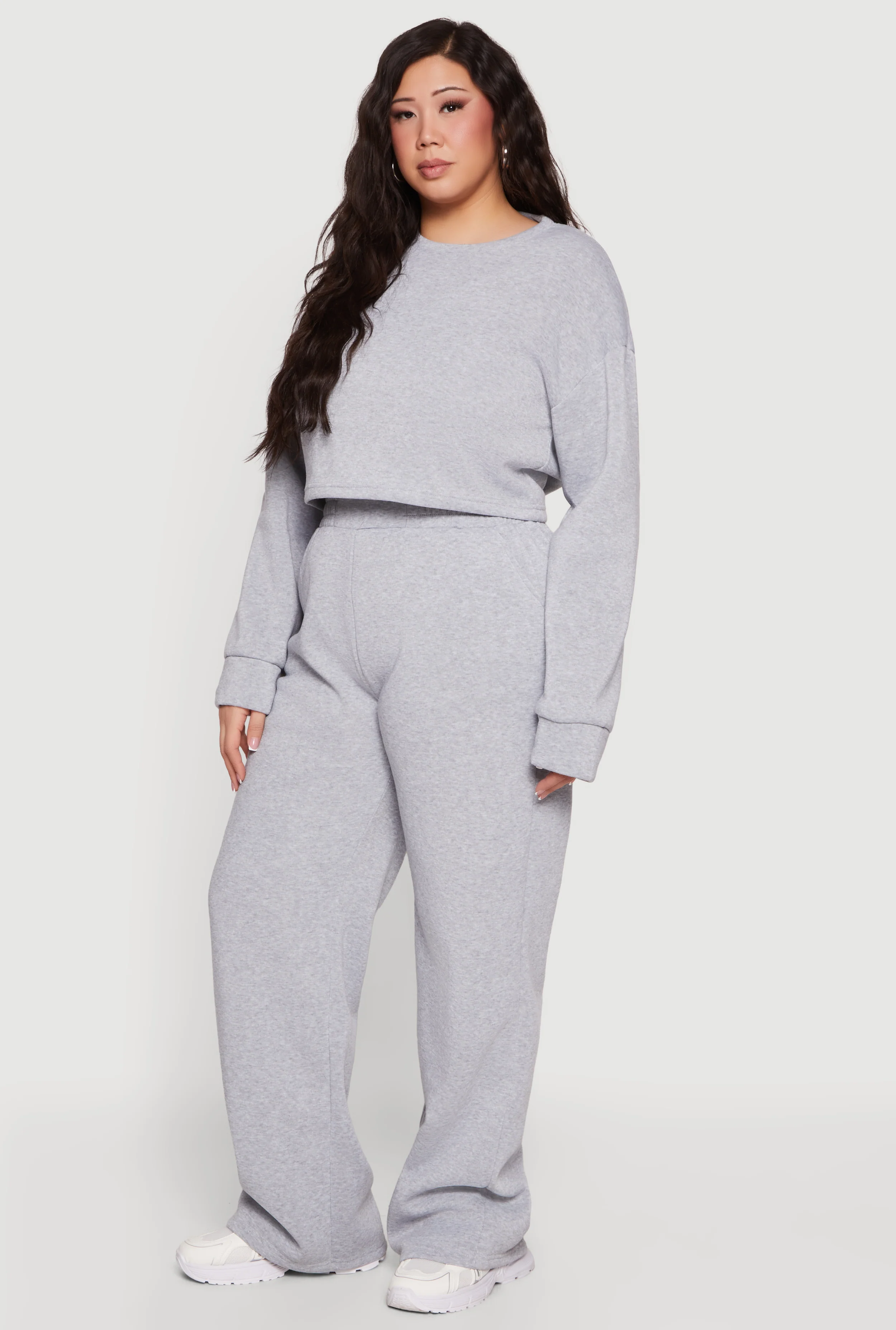 Plus Size Long Sleeve Fleece Cropped Pullover Sweatshirt - Image 3
