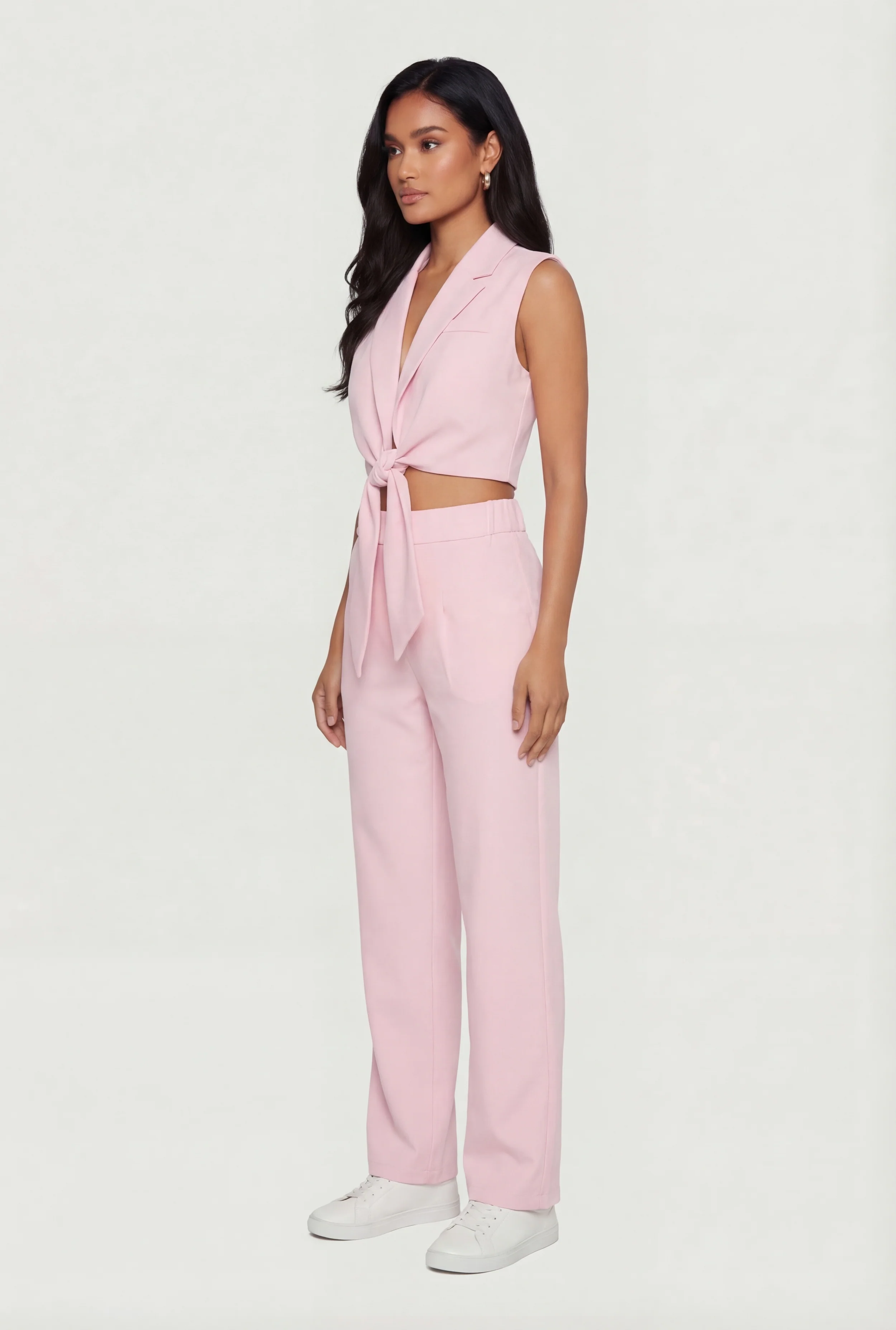 Sleeveless Tie Front Collared Crop Top - Image 3