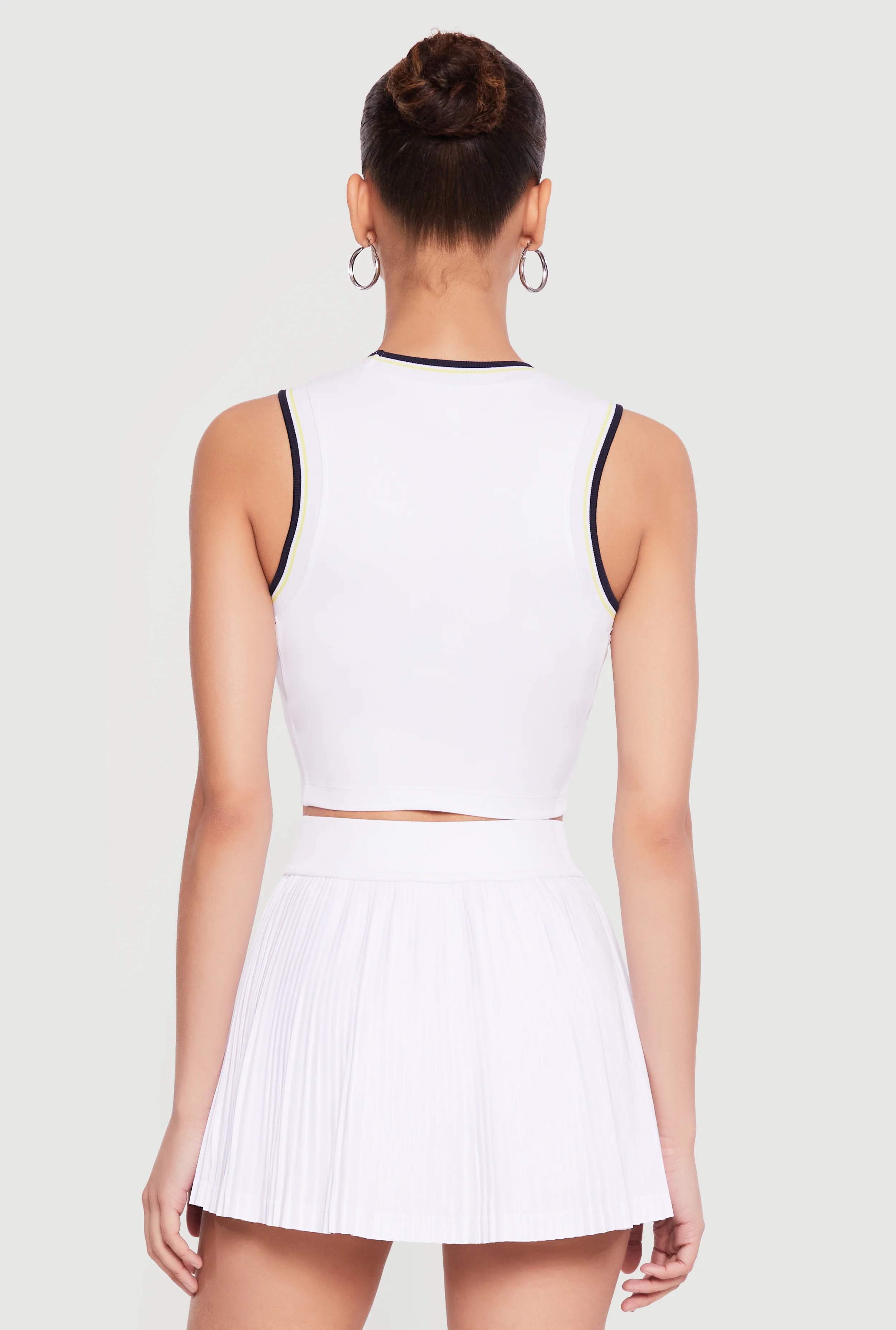Contrast Trim Cropped Racerback Tank Top - Image 5