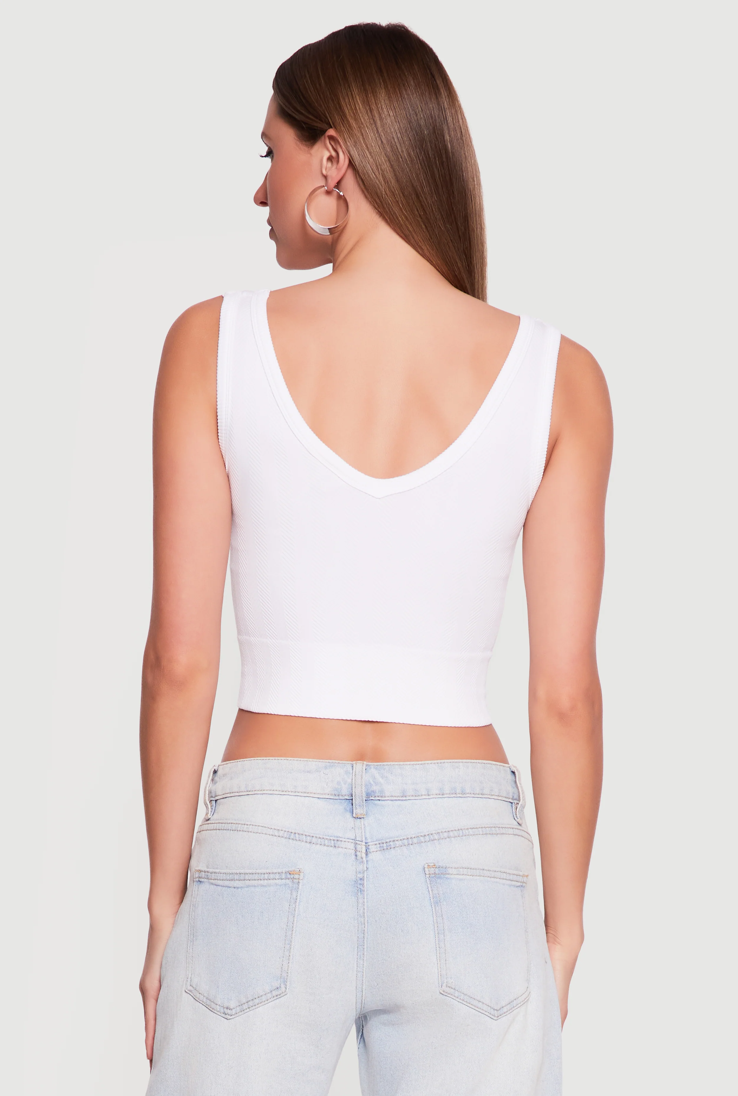 Seamless Textured Knit Reversible Cropped Tank Top - Image 6
