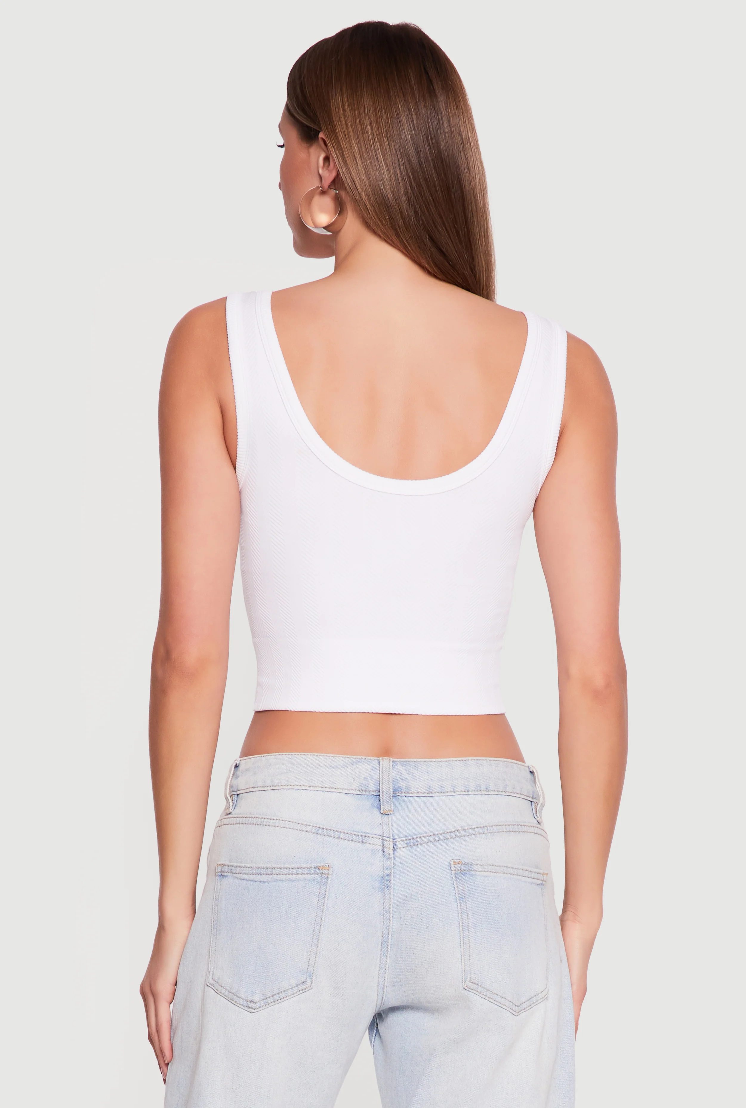 Seamless Textured Knit Reversible Cropped Tank Top - Image 7